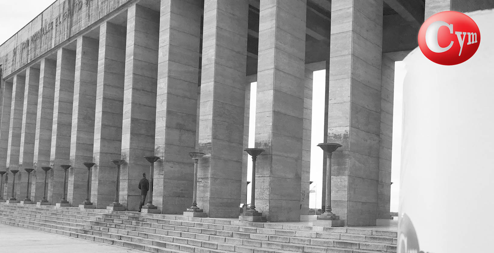cuidado-monumentos-marmol-abrasivos-livianos-granallado-cym-tolva-limpieza-superficies-grafittis