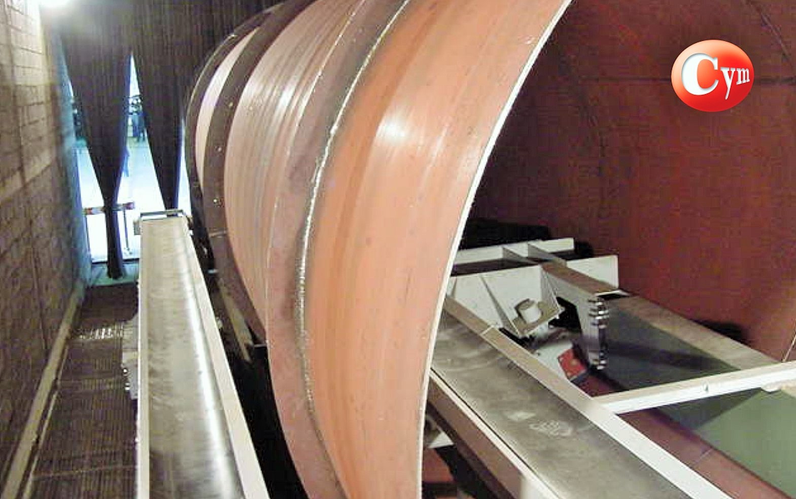 granalladora-interno-y-externo-de-tubos-con-turbina-cymmateriales
