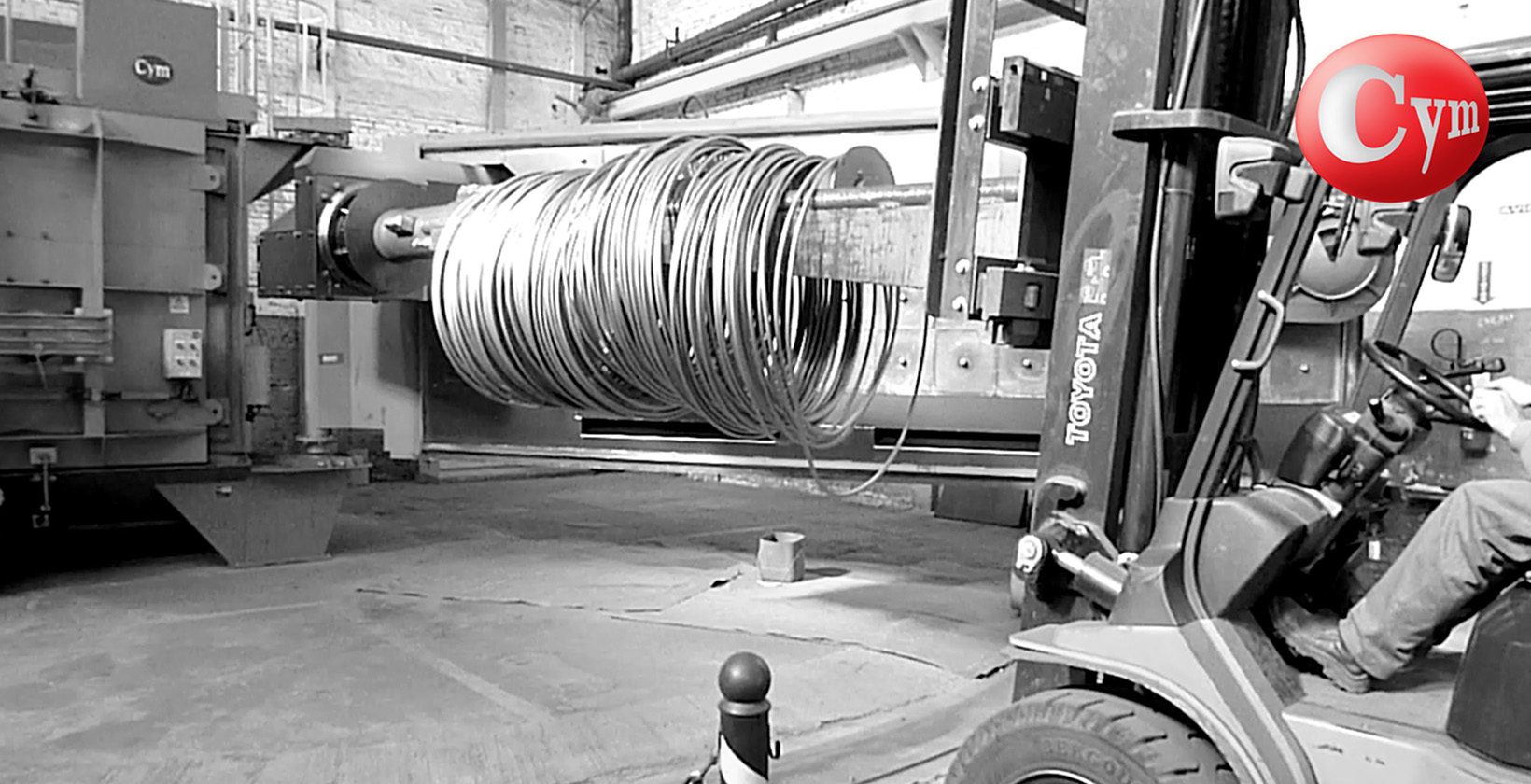 jateadora-rolo-ambre-coil-carga-con-autolift-cymmateriales