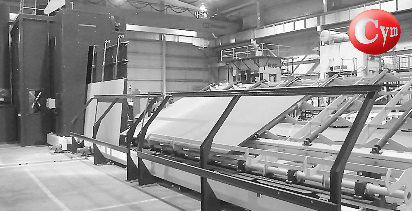 linea-de-granallado-y-pintado-de-chapas-pasaje-vertical-cargador-hidraulico-CH3V-cym
