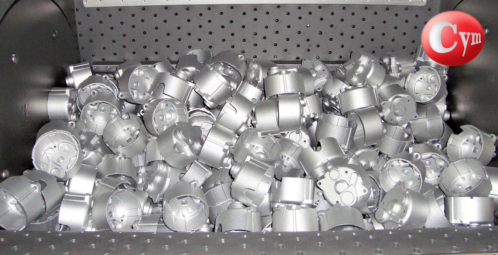 granalladora-de-cinta-rotativa-cym-lt130-piezas-aluminio