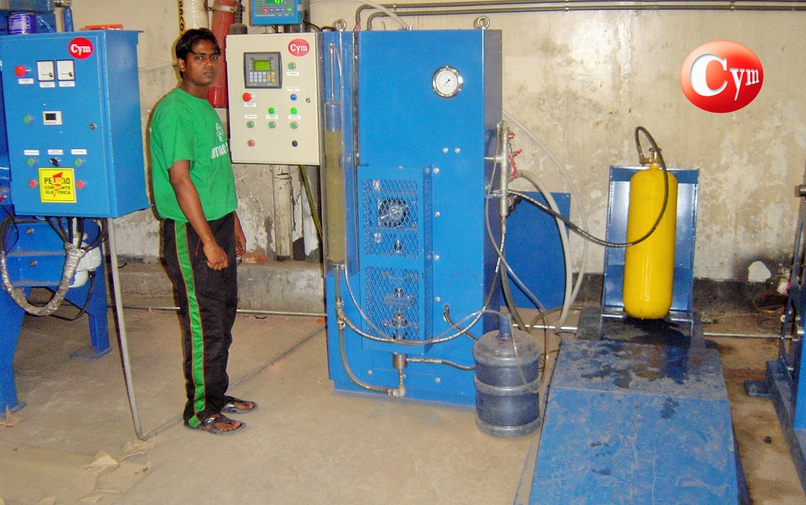 prueba-hidraulica-cilindros-gnc-bangladesh-cym