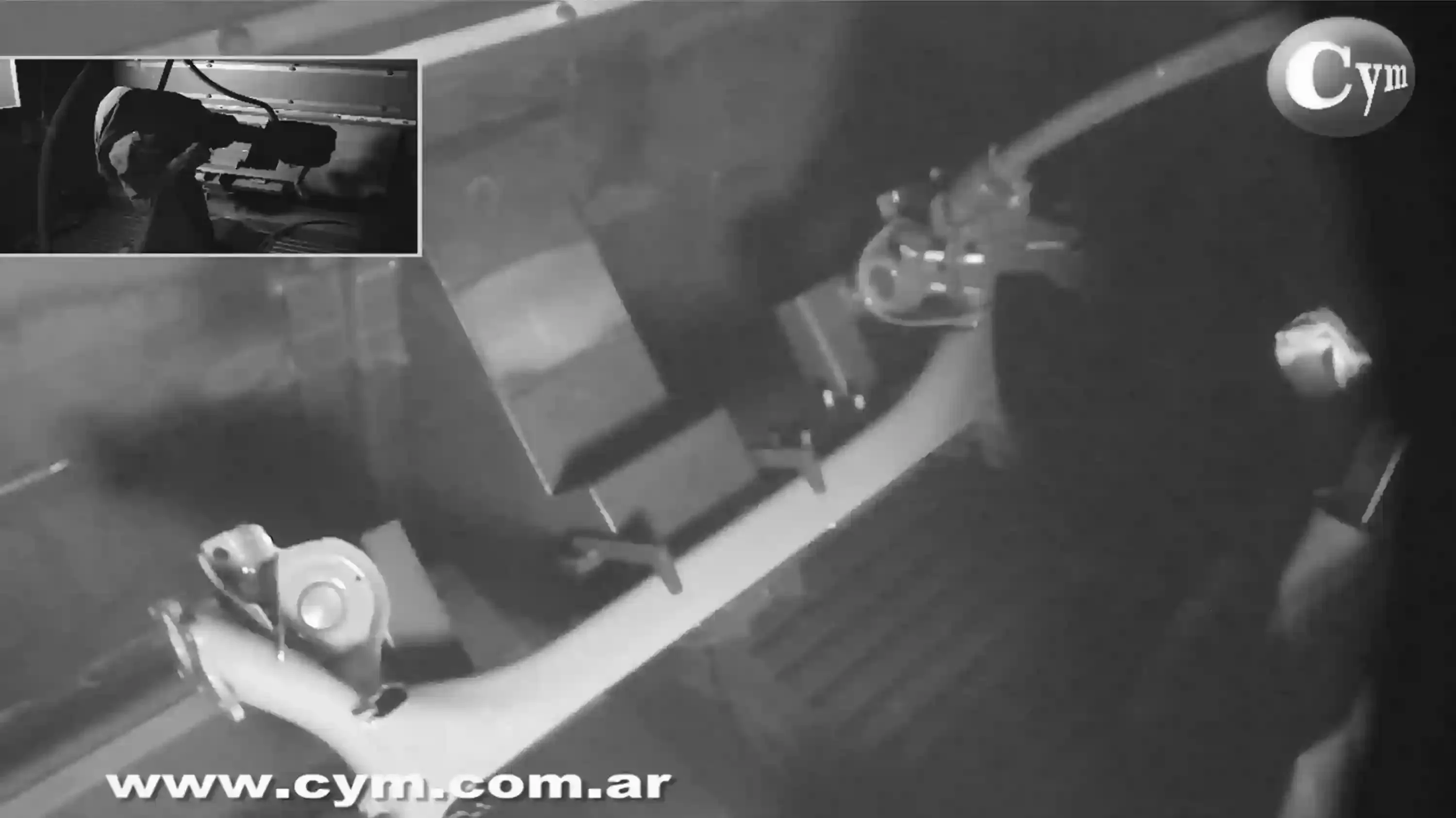 Shot peening robotizado — para componentes automotrices