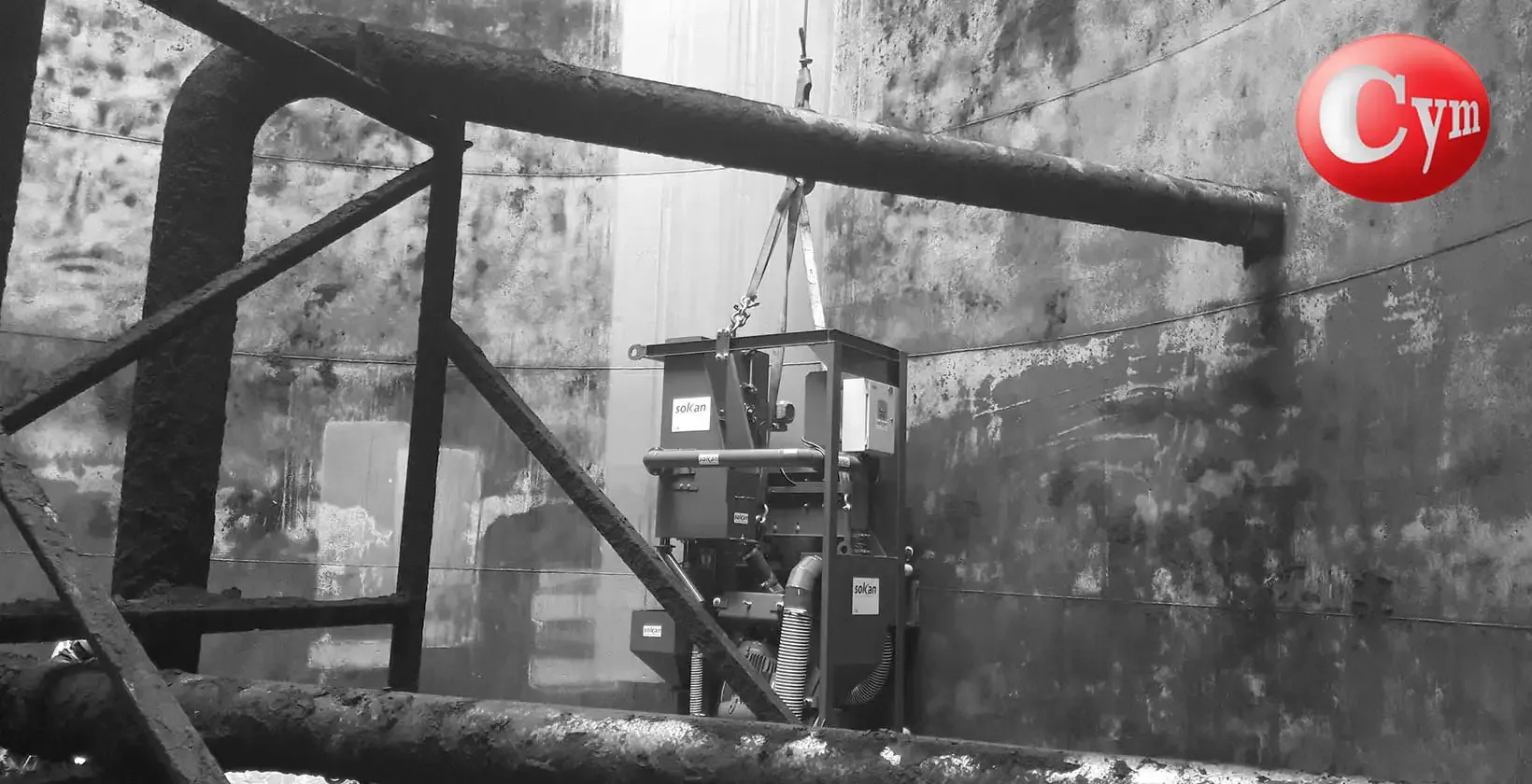 Granalladora portátil de pared CYM Materiales en interior de tanque de almacenamiento, colector polvo integrado 30 HP