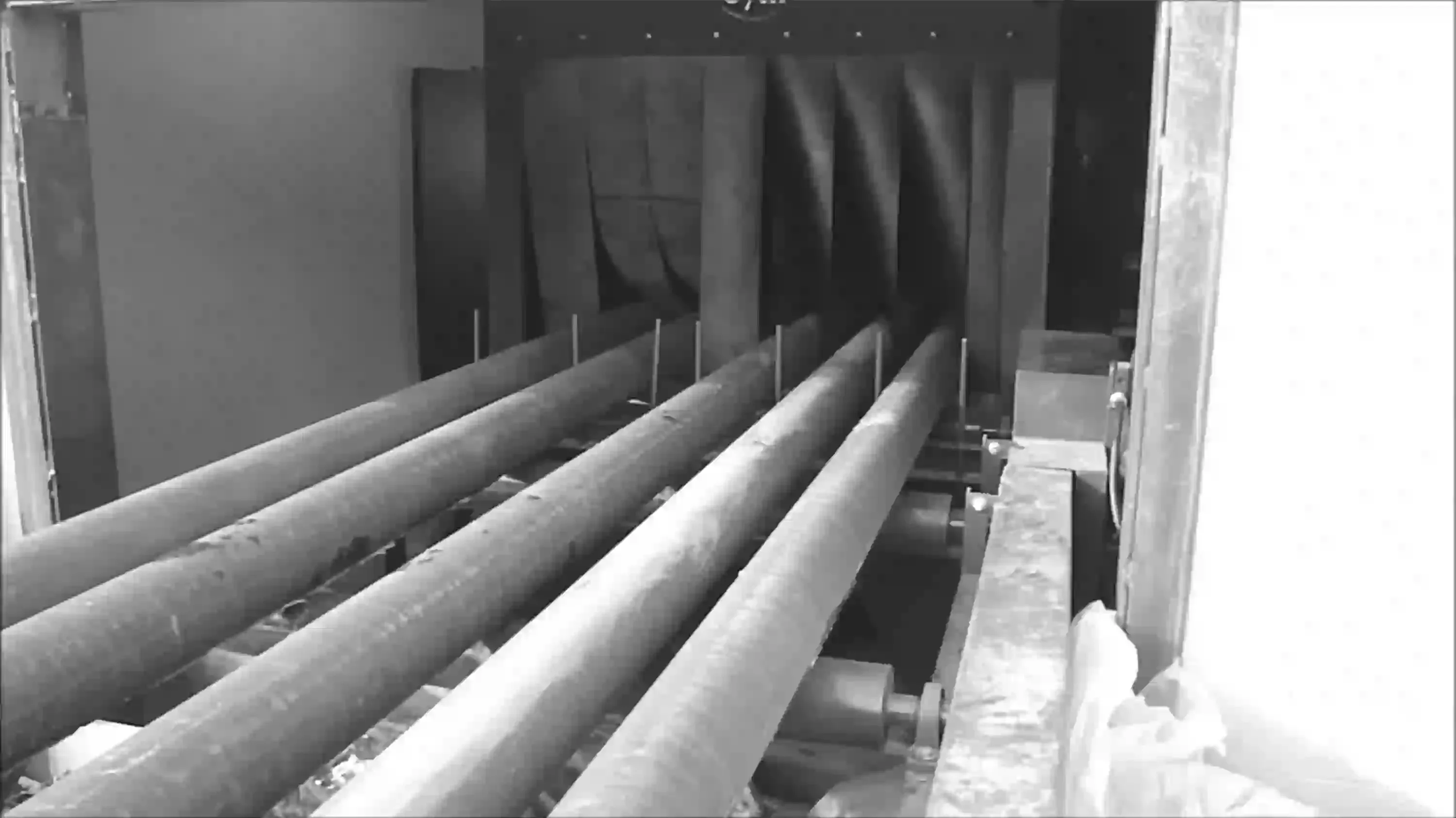 Granalladora 4 turbinas 90° — Pre-granallado materia prima